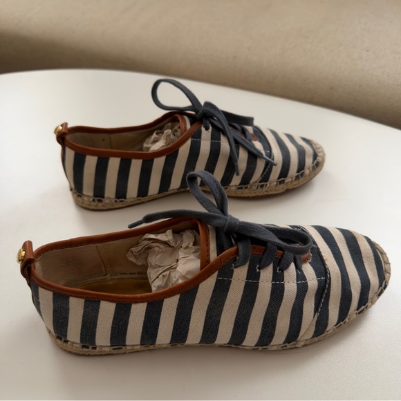 Michael Kors Blue & White Stripe Canvas Jute Trimmed Lace Up Shoes 7M - Picture 5 of 9